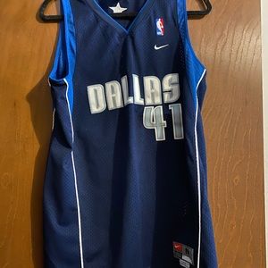 Dirk Nowitzki Dallas Mavericks Jersey